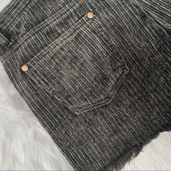 POL Black Distressed Frayed Hem Corduroy Shorts - Picture 10 of 12